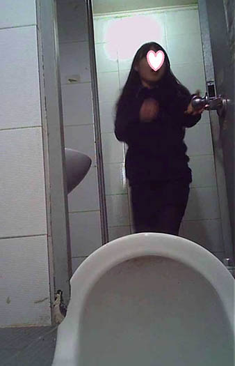 美女和式おしっこ2
